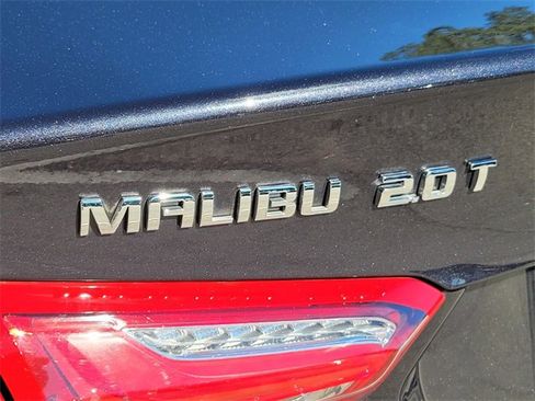 Used 2022 Chevrolet Malibu Premier image 17
