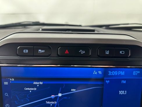 Used 2022 Ford F350 King Ranch w/ King Ranch Ultimate Package AWD/4WD image 34