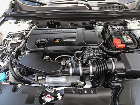 Used 2019 Honda Accord Touring image 24