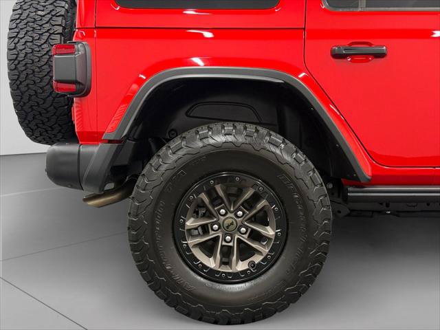 Used 2025 Jeep Wrangler Unlimited Rubicon 392 AWD/4WD image 32