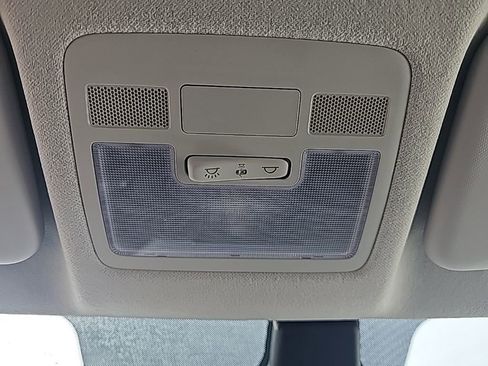New 2026 Hyundai Venue SEL FWD image 25