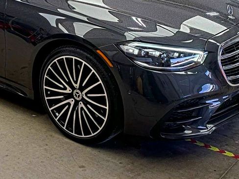 Used 2021 Mercedes-Benz S 580 4MATIC Sedan image 5