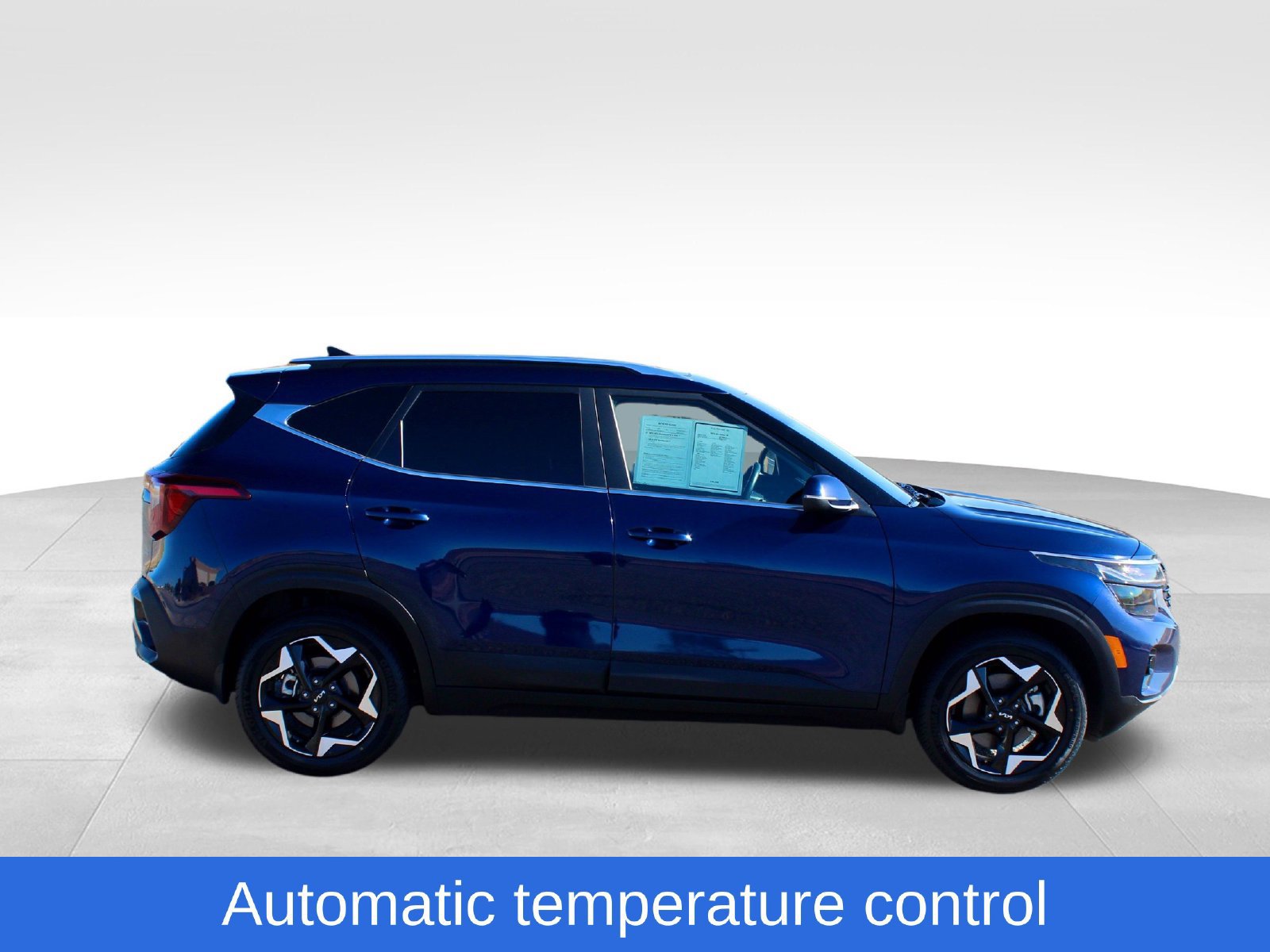 Used 2024 Kia Seltos EX AWD/4WD image 5