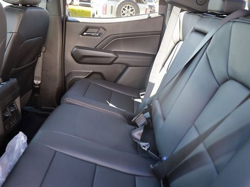 New 2026 GMC Canyon Elevation w/ Convenience Package image 18