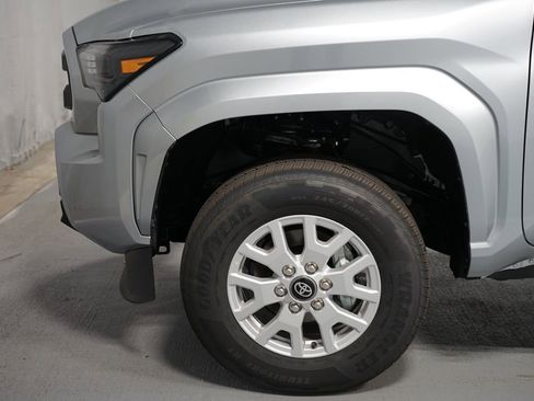 New 2025 Toyota Tacoma SR5 image 5