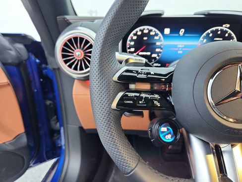 Used 2025 Mercedes-Benz AMG GT 43 image 29
