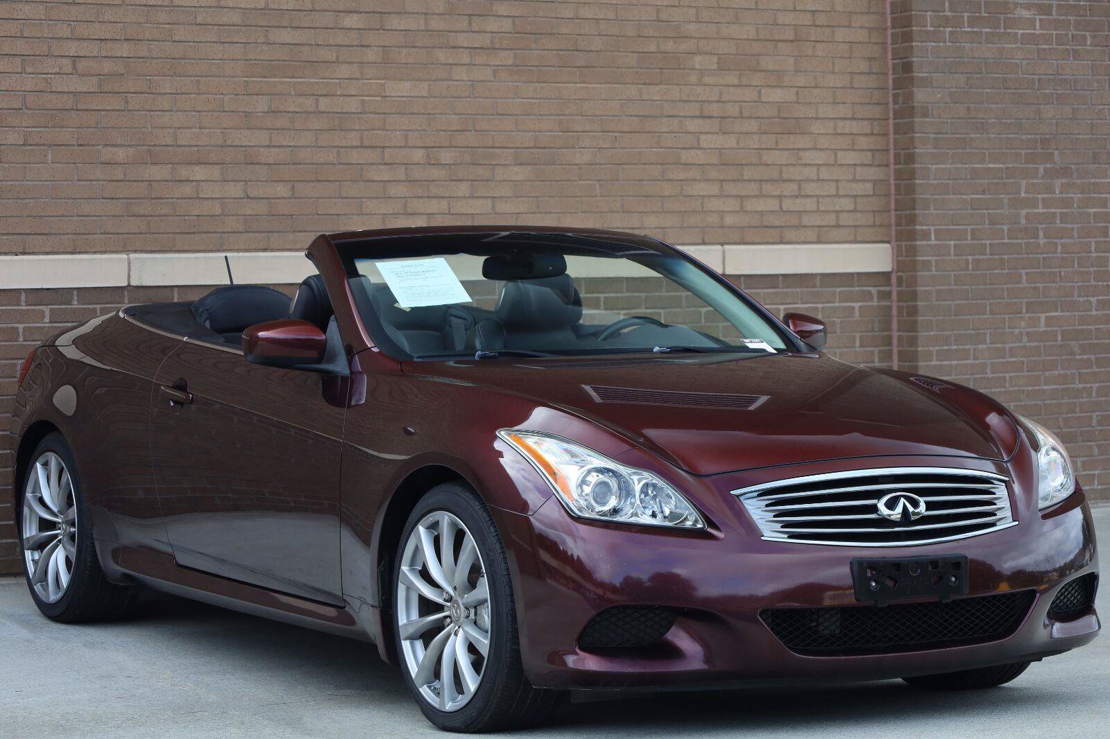 Used 2009 INFINITI G37 Convertible w/ Premium Pkg RWD image 11