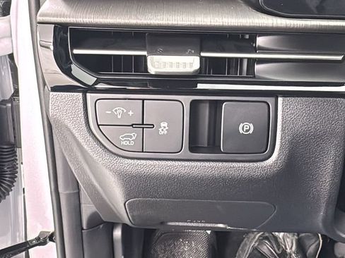 New 2026 Kia Sportage X-Line w/ X-Line Technology Package AWD/4WD image 33