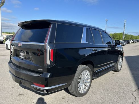 Used 2023 Cadillac Escalade Luxury AWD/4WD image 5