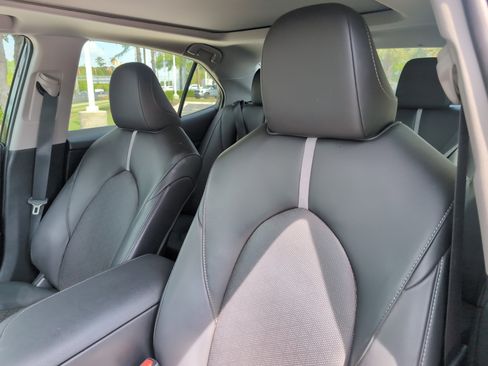 Certified 2022 Toyota Camry XSE image 39