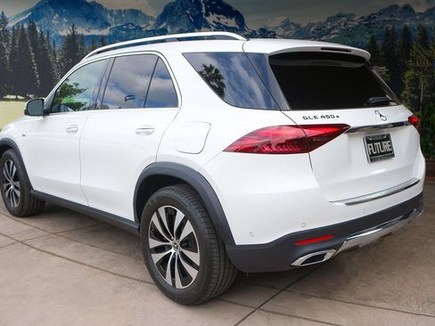 Used 2025 Mercedes-Benz GLE 450e 4MATIC image 4