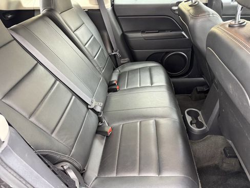Used 2016 Jeep Patriot High Altitude image 19