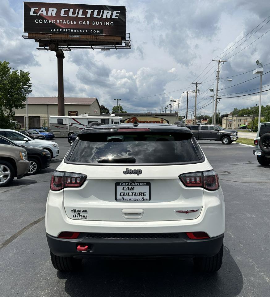 Used 2020 Jeep Compass Trailhawk AWD/4WD image 13