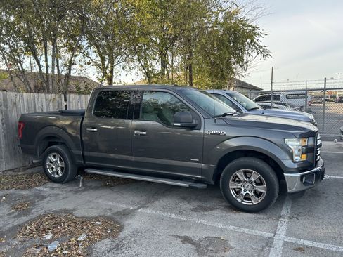 Used 2016 Ford F150 XLT w/ Equipment Group 302A Luxury image 2