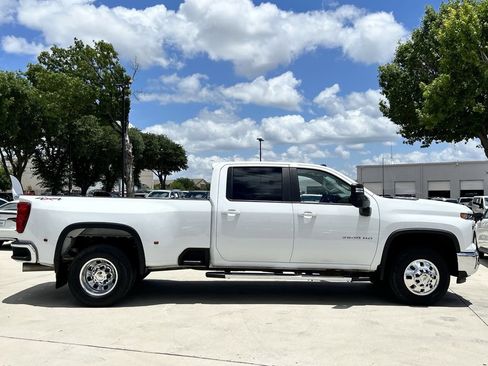 Used 2025 Chevrolet Silverado 3500 LT w/ Safety Package AWD/4WD image 3