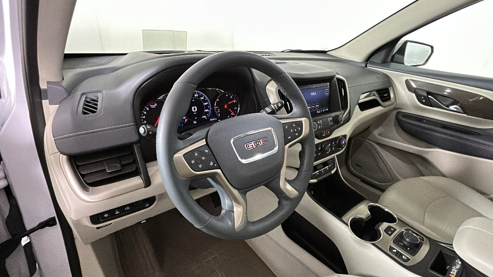 Used 2023 GMC Terrain Denali w/ Denali Premium Package AWD/4WD image 16
