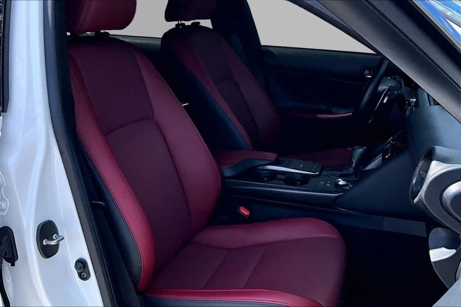 Used 2025 Lexus IS 350 F Sport w/ Accessory Package RWD image 9