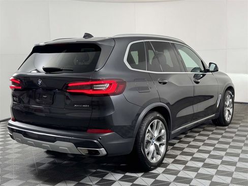 Used 2023 BMW X5 xDrive40i w/ Premium Package image 10
