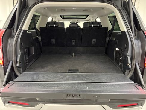 Used 2025 Ford Expedition Max Platinum AWD/4WD image 44