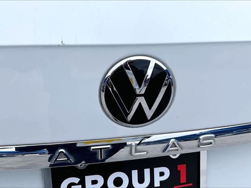 Used 2023 Volkswagen Atlas SE image 31