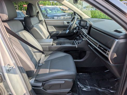 Used 2024 Hyundai Santa Fe SEL AWD/4WD image 10