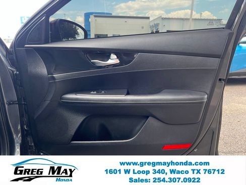 Used 2022 Kia Forte GT-Line FWD image 11