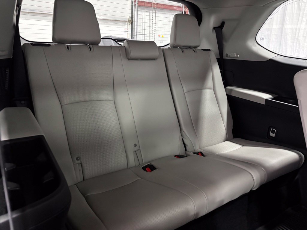 Used 2026 Toyota Grand Highlander AWD image 62
