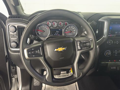 Used 2020 Chevrolet Silverado 1500 LT w/ Trailering Package AWD/4WD image 22