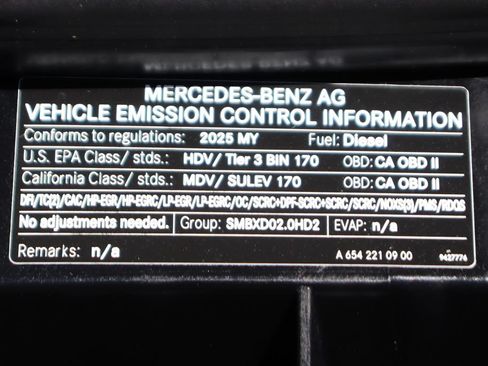 Used 2025 Mercedes-Benz Sprinter 2500 image 16