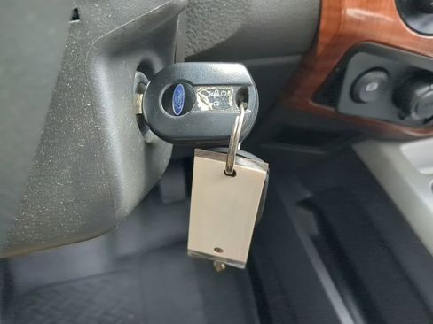 Used 2015 Ford F250 King Ranch w/ FX4 Off-Road Package image 28