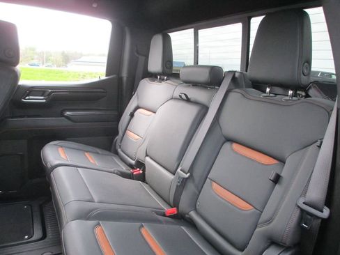 Used 2024 GMC Sierra 1500 AT4 w/ Technology Package image 24