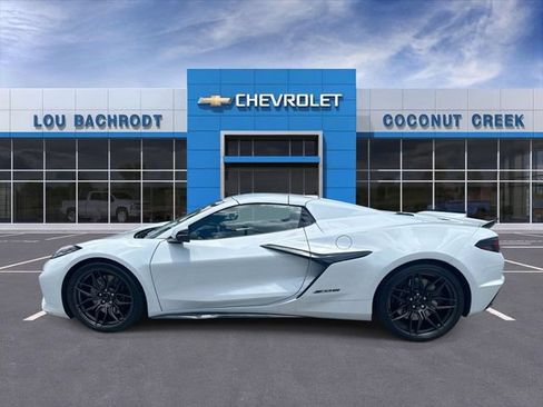 Used 2023 Chevrolet Corvette Z06 RWD image 5