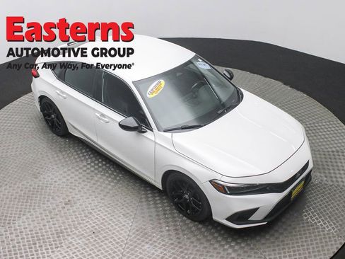 Used 2022 Honda Civic Sport image 3