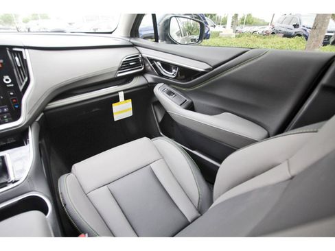 Used 2025 Subaru Outback Onyx Edition AWD/4WD image 10