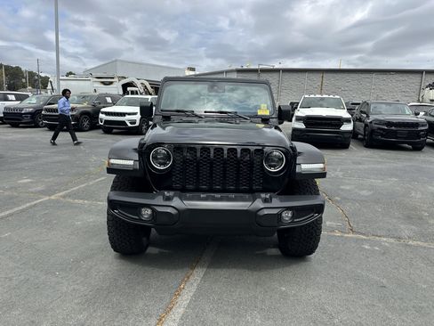 Used 2024 Jeep Wrangler Willys image 4
