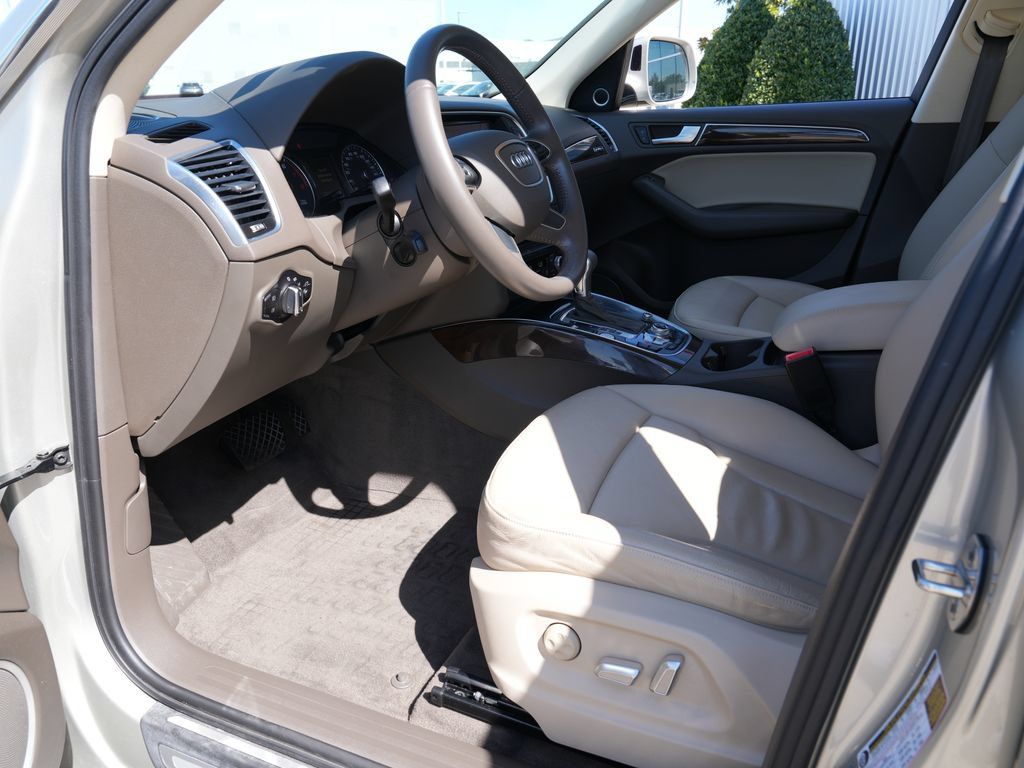 Used 2016 Audi Q5 2.0T Premium Plus AWD/4WD image 22