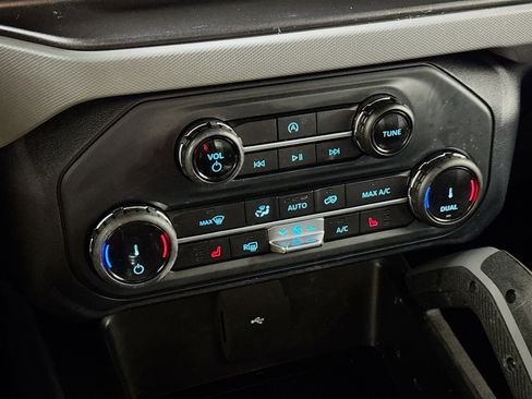 Used 2022 Ford Bronco Big Bend image 17