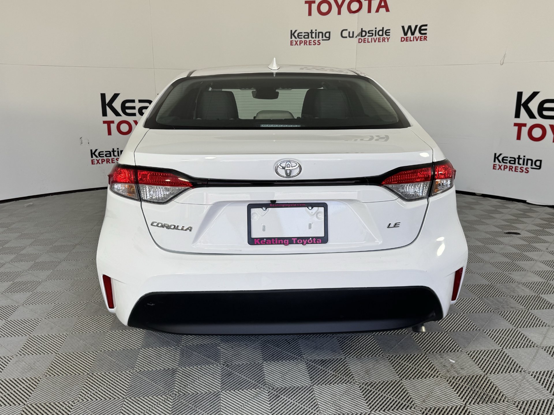 Used 2025 Toyota Corolla LE FWD image 6