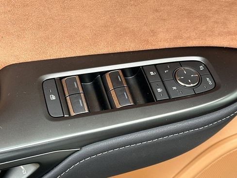 Used 2023 Lexus RZ 450e Premium image 13