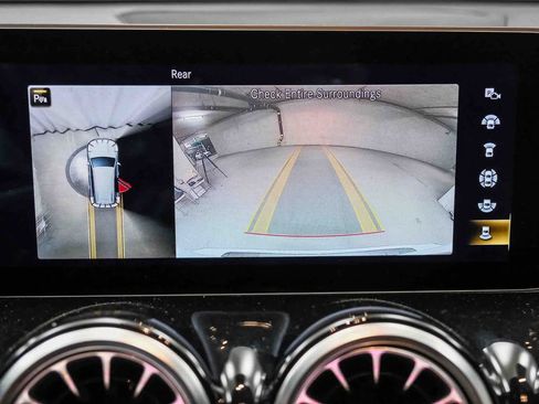 Certified 2021 Mercedes-Benz GLB 250 image 26