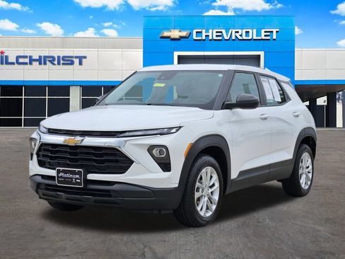 Used 2024 Chevrolet TrailBlazer LS w/ LS Confidence Package FWD image 2