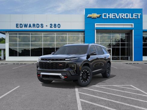 New 2026 Chevrolet Traverse Z71 w/ Enhanced Driving Package image 8