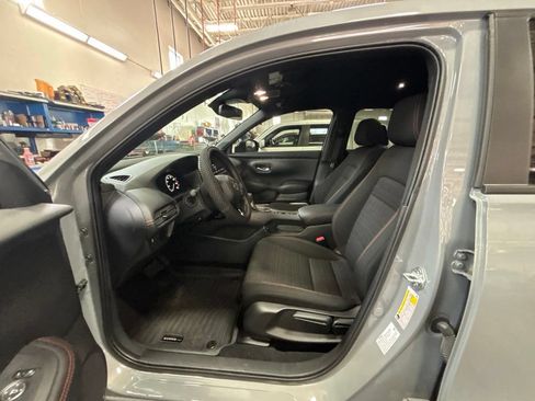 Used 2025 Honda HR-V Sport image 8