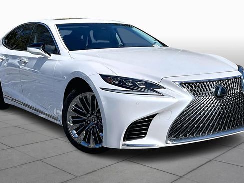 Used 2020 Lexus LS 500 w/ Accessory Package (Z2) image 3
