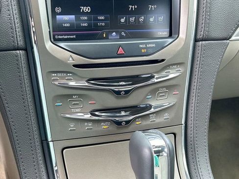 Used 2013 Lincoln MKX FWD image 28