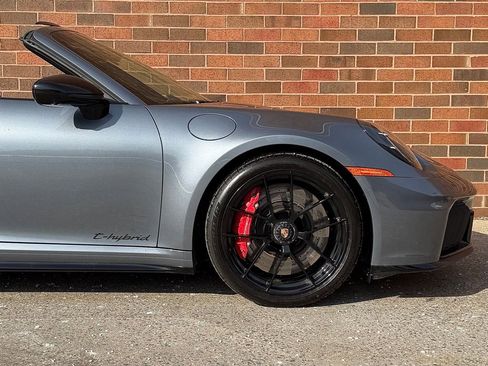 Certified 2026 Porsche 911 Targa 4 GTS w/ Premium Package image 11