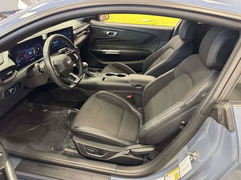 Used 2024 Ford Mustang GT RWD image 19