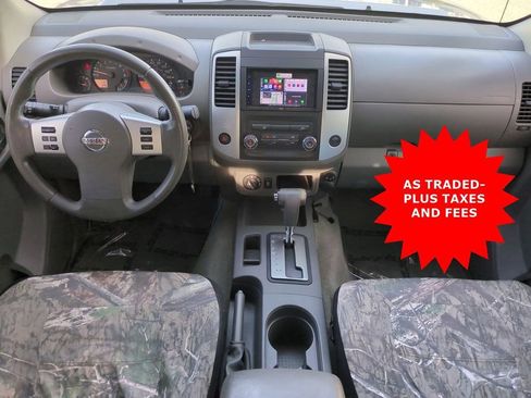 Used 2018 Nissan Frontier SV image 15