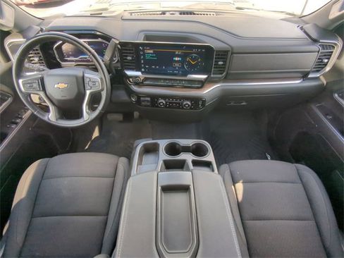Used 2024 Chevrolet Silverado 2500 LT image 17