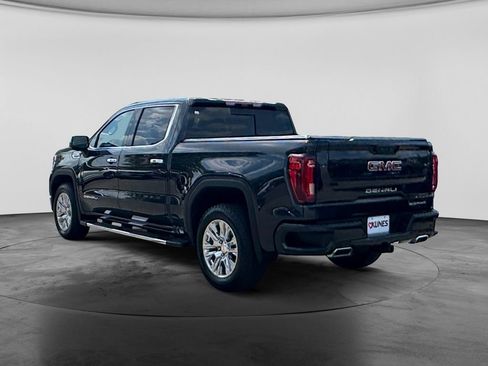Used 2025 GMC Sierra 1500 Denali w/ Technology Package AWD/4WD image 7